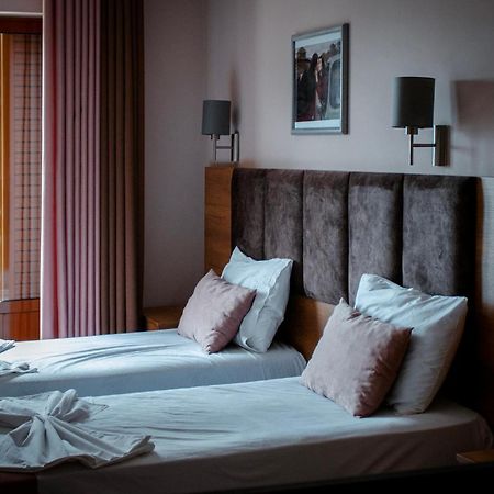 Hotel Fron Sarande Luaran gambar
