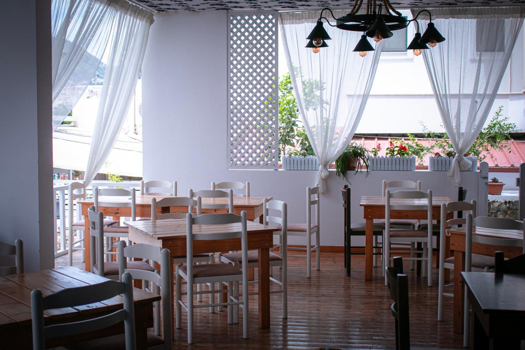 Hotel Fron Sarande Luaran gambar