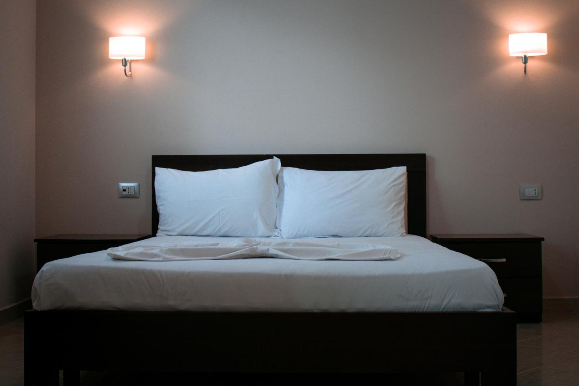 Hotel Fron Sarande Luaran gambar