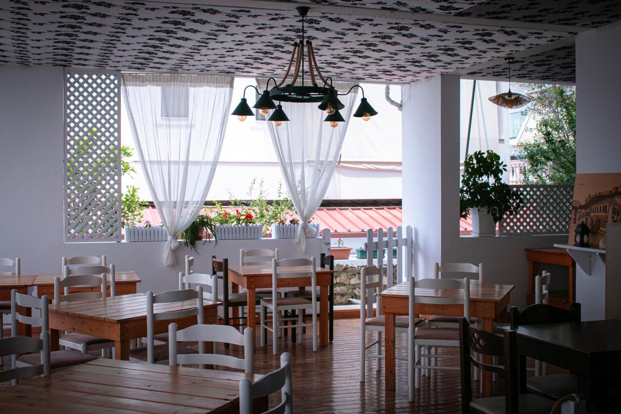 Hotel Fron Sarande Luaran gambar