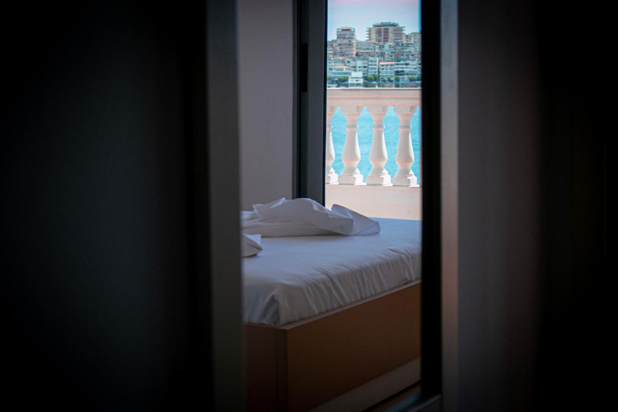 Hotel Fron Sarande Luaran gambar