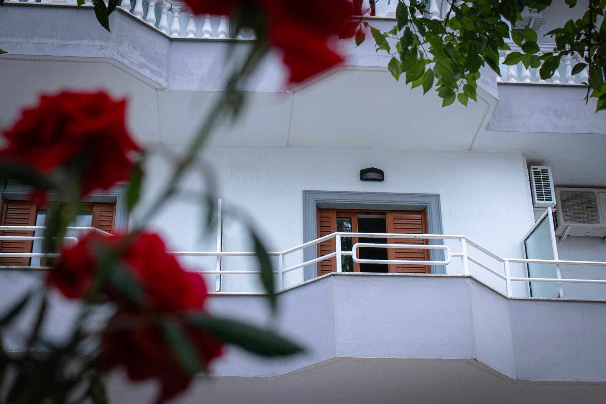 Hotel Fron Sarande Luaran gambar