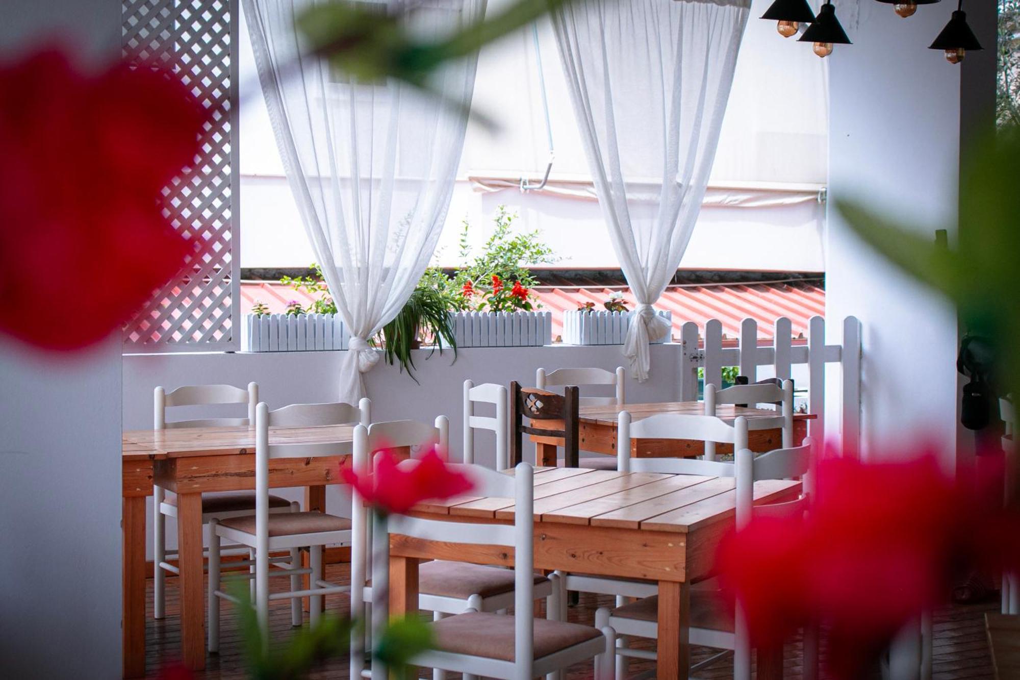 Hotel Fron Sarande Luaran gambar