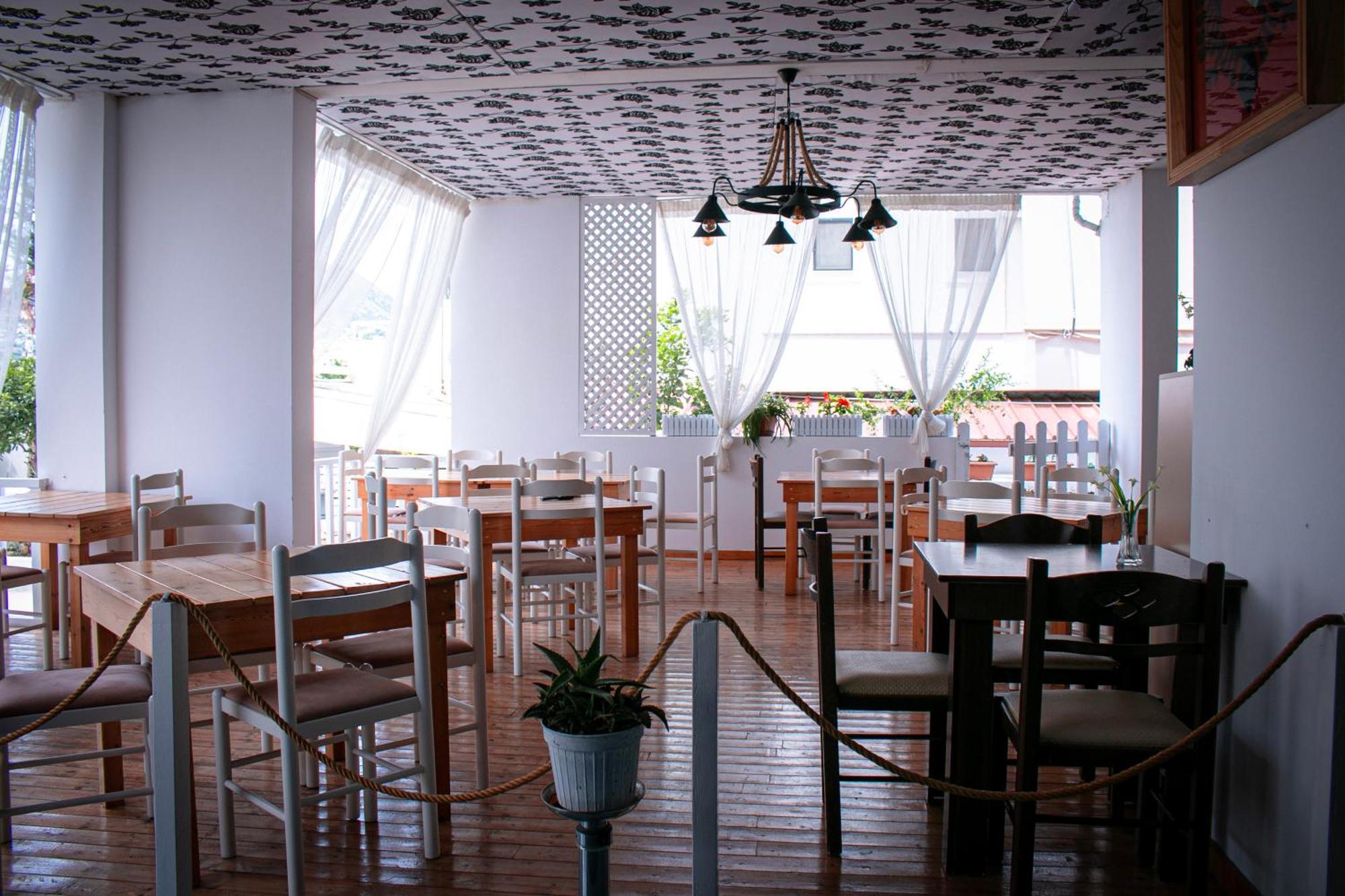 Hotel Fron Sarande Luaran gambar
