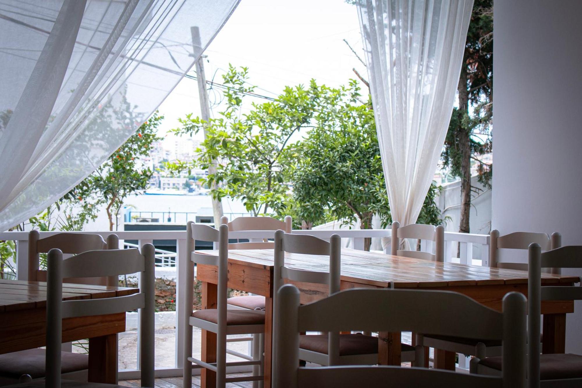 Hotel Fron Sarande Luaran gambar